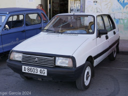 Concentración de coches 2CV 2024