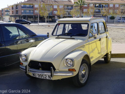 Concentración de coches 2CV 2024